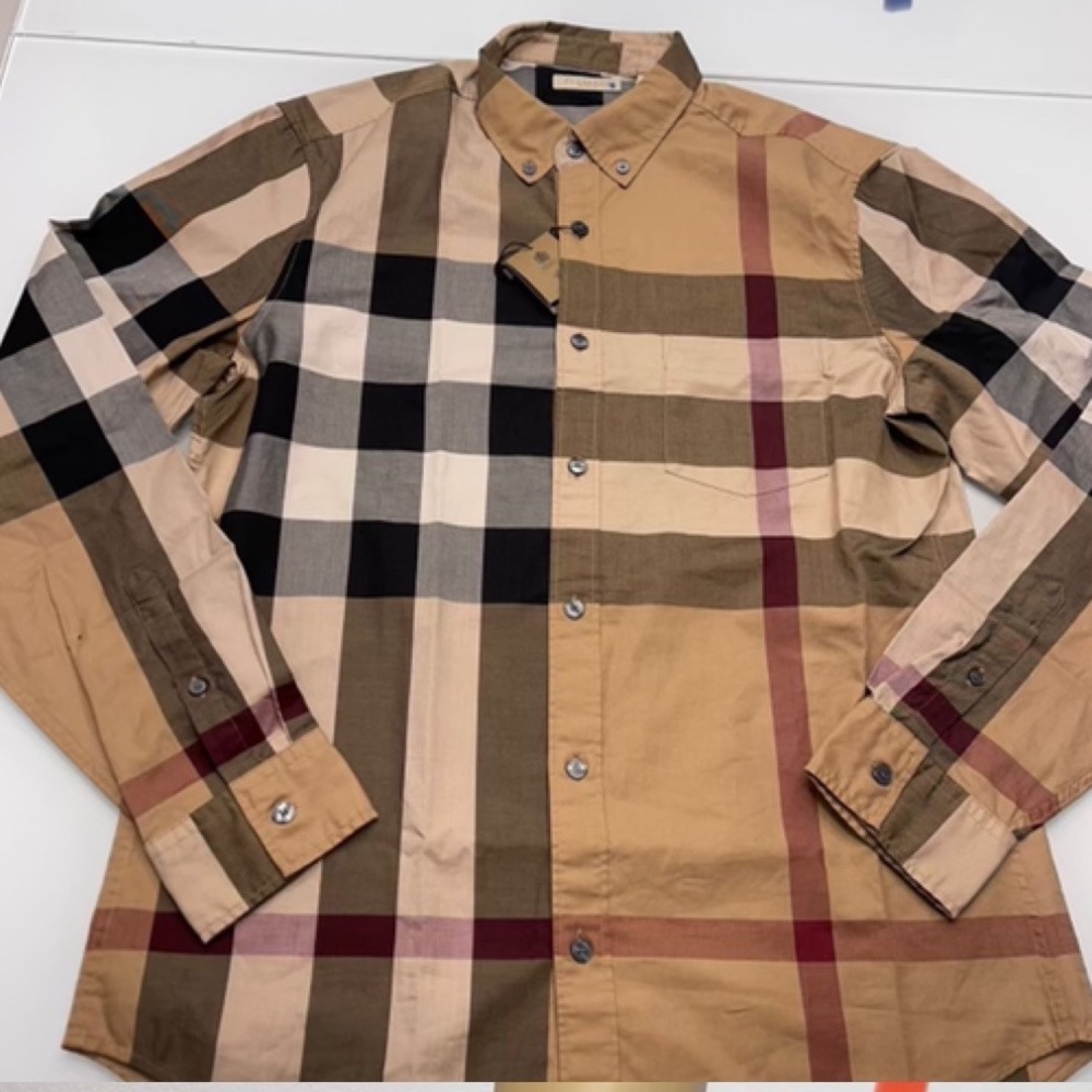 💯 authentic MENS Burberry shirt